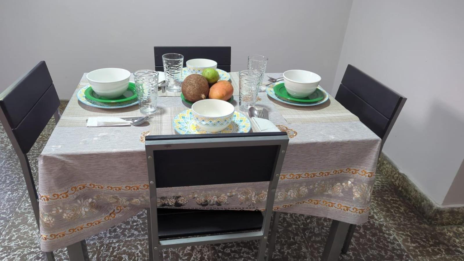 Holiday home Spacious W Private Parking San Salvador